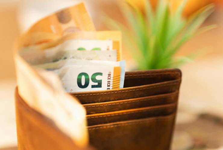 150 euro per il canone annuale della Postepay