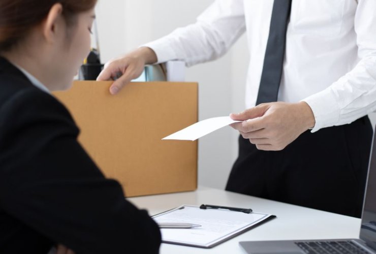 La decisione presa in merito agli ex dipendenti