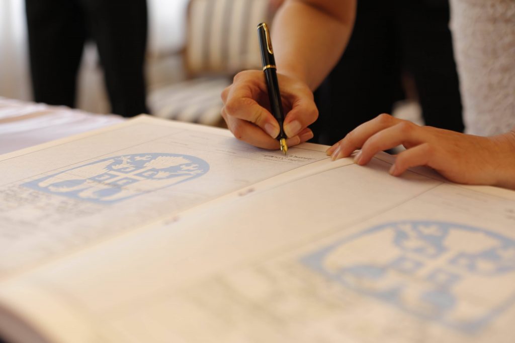 Accordi Prenuziali: Una Soluzione per il Futuro del Matrimonio Italiano?