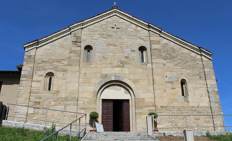Un nuovo centro Caritas apre a Nocera Inferiore: solidarietà e ascolto per le famiglie in difficoltà