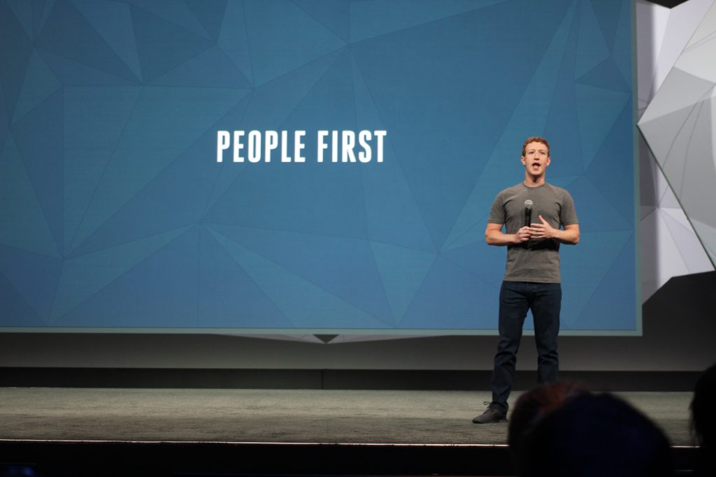 L’ambizioso progetto domestico di Zuckerberg: un assistente virtuale all’avanguardia