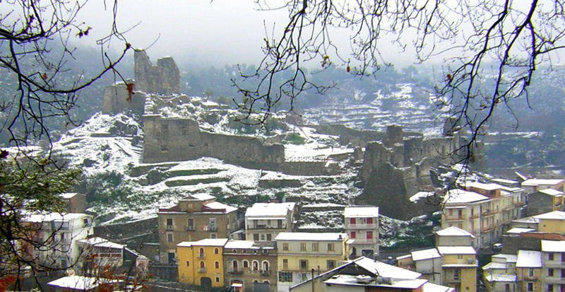 Sicurezza e rilancio: la Campania investe su turismo e cultura
