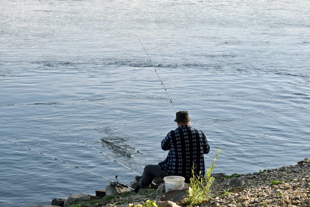 Una rete da pesca illegale sequestrata a Cetara