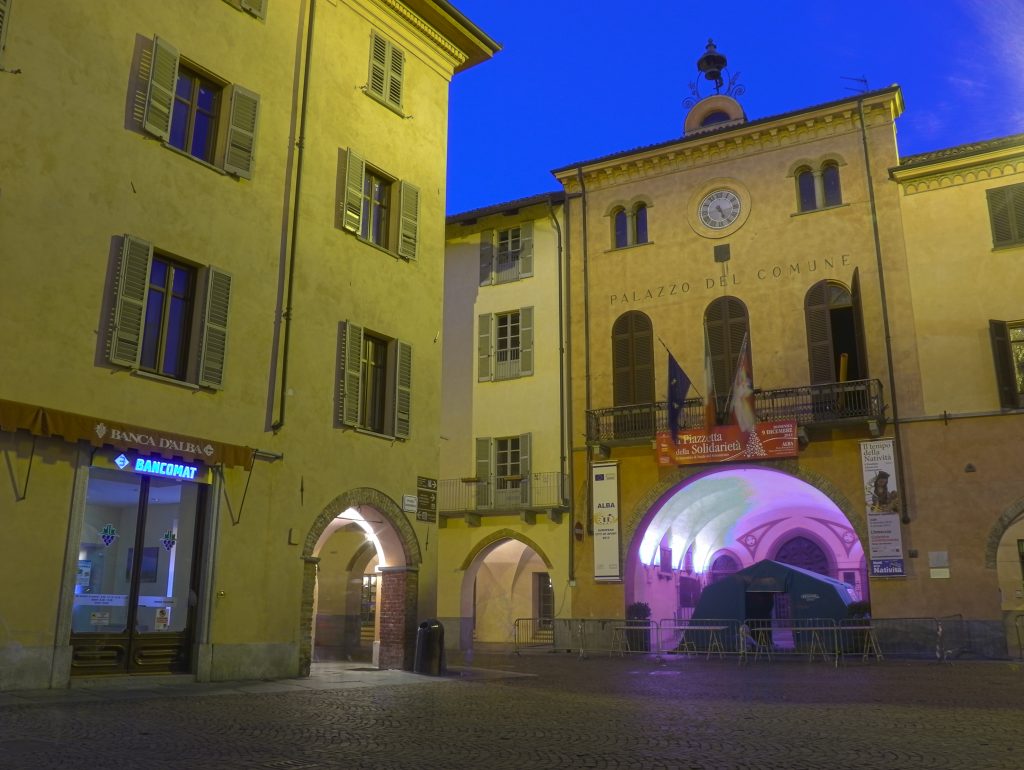 Natale di solidarietà: un mercatino per chi è nel bisogno
