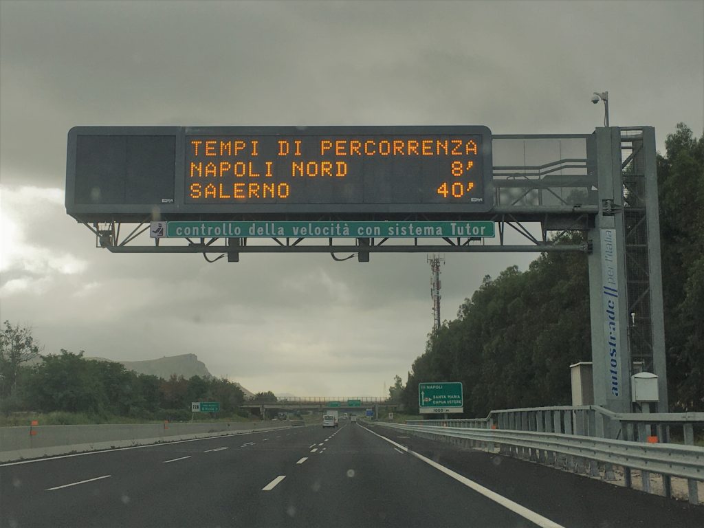Riavvio dei controlli di velocità autostradali: nuovi sistemi in arrivo ad agosto