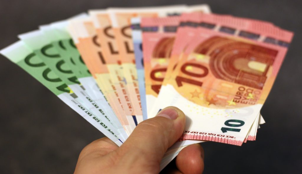 Indagati per frode al reddito di cittadinanza: sei persone denunciate a Salerno