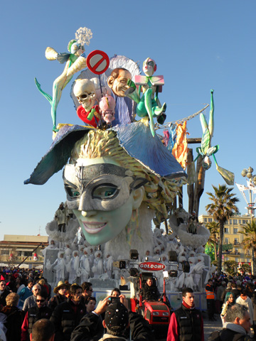 Splendida inaugurazione dei carri del Carnevale 2017