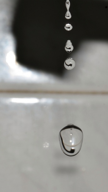 L’accesso all’acqua pubblica: un percorso sempre più impervio