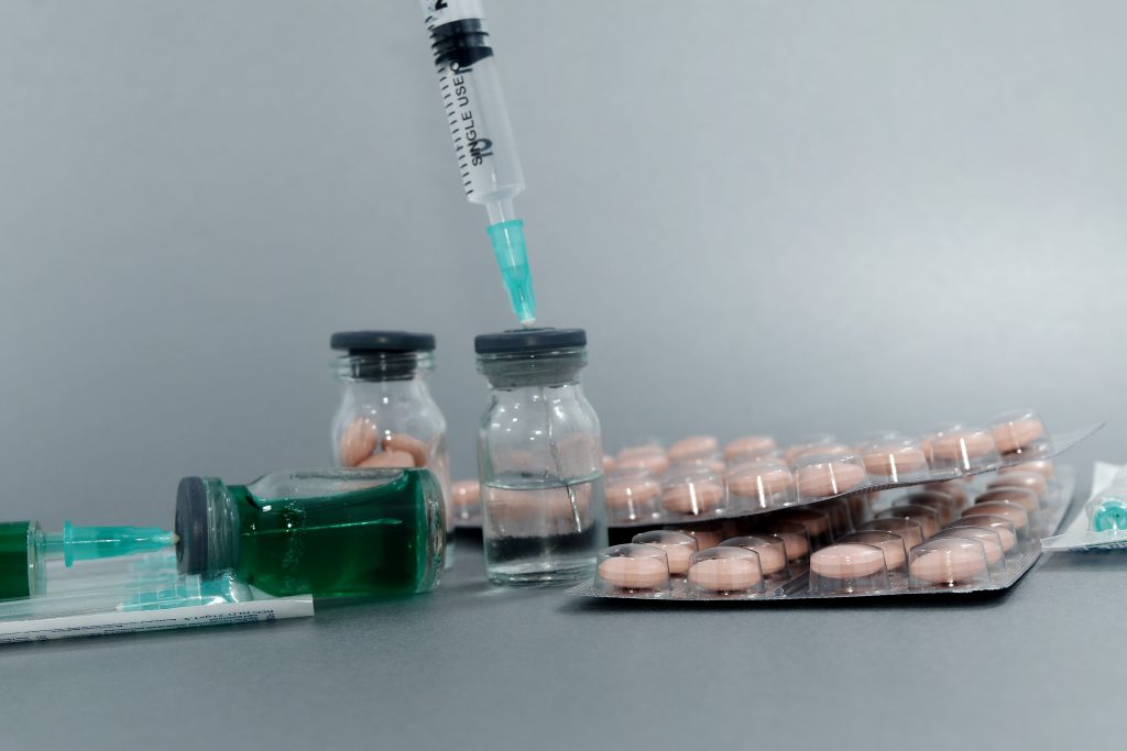 Sperimentazione su larga scala del tocilizumab per il trattamento del COVID-19