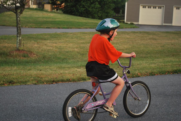 Imparare ad andare in bici: una lezione di educazione civica e mobilità sostenibile