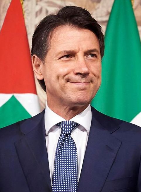 L’ombra del dubbio sul curriculum del premier: un’Italia in crisi di credibilità?