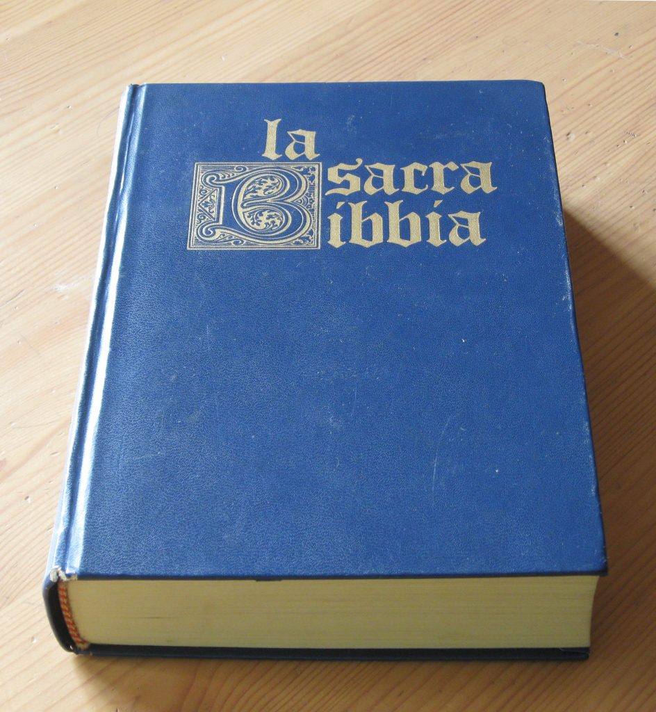 La Scrittura Sacra: Un’Opera di Costante Evoluzione e Revisione