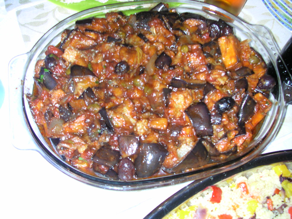 La Ricetta Segreta della Caponata Siciliana: Un Viaggio Tradizionale nei Sapori dell’Isola