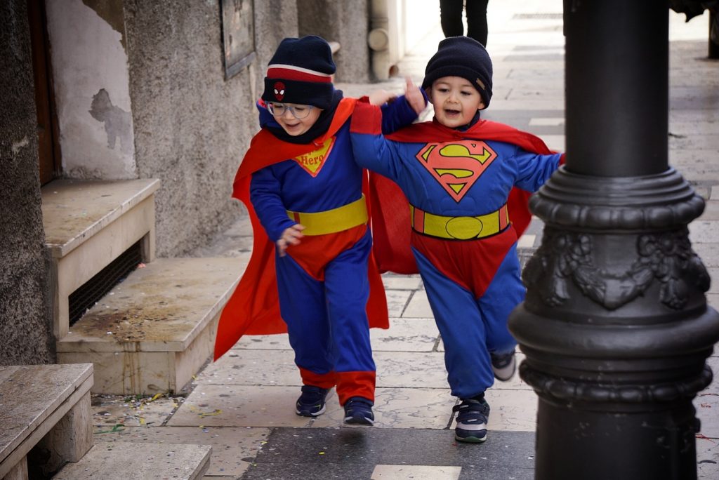 Una parata di personaggi amati dai bambini a Nocera Inferiore