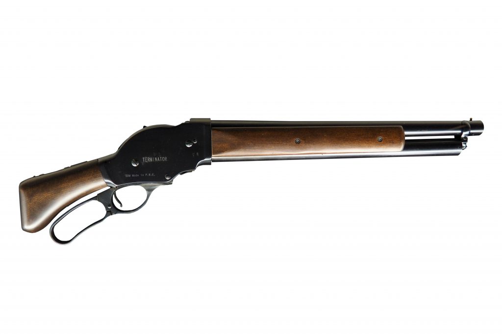 Un settantenne denunciato per ferimento colposo con arma da fuoco