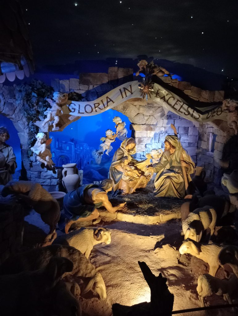 Riflessioni Natalizie del Vescovo Giudice: La Famiglia al Centro, ma Gesù Dove?
