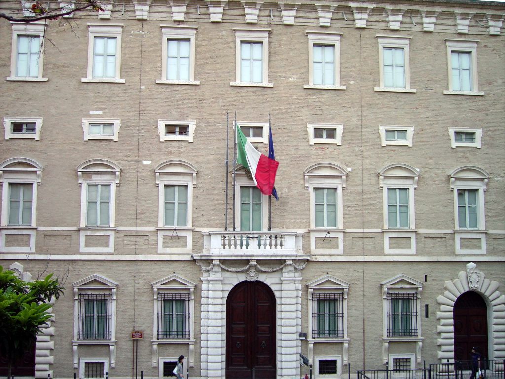 Tricolore illumina il Convento di Sant’Andrea a Nocera Inferiore