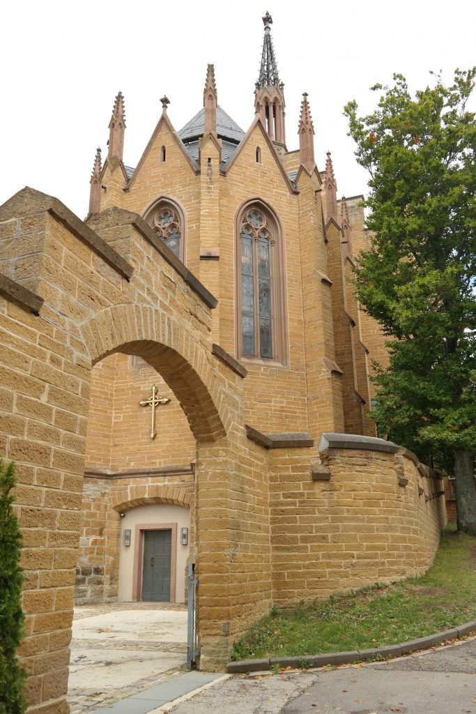 La cappella del cimitero di Nocera Inferiore: un restauro primaverile