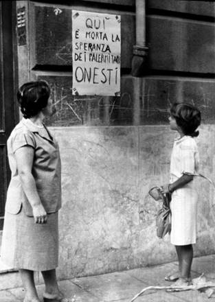 Campagna contro l’abusivismo pubblicitario a Nocera Inferiore