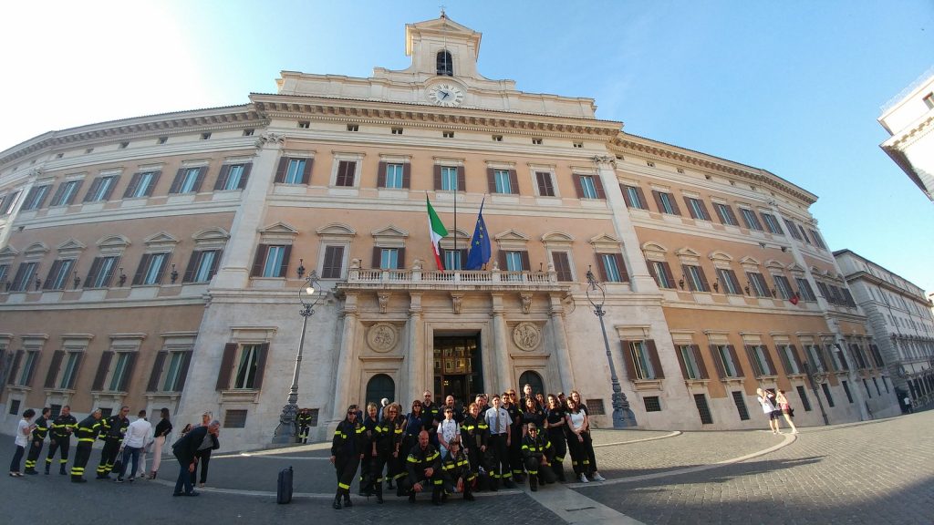 Emergenza a Nocera Inferiore: intervento dei pompieri in via Canale per pericolante edificio