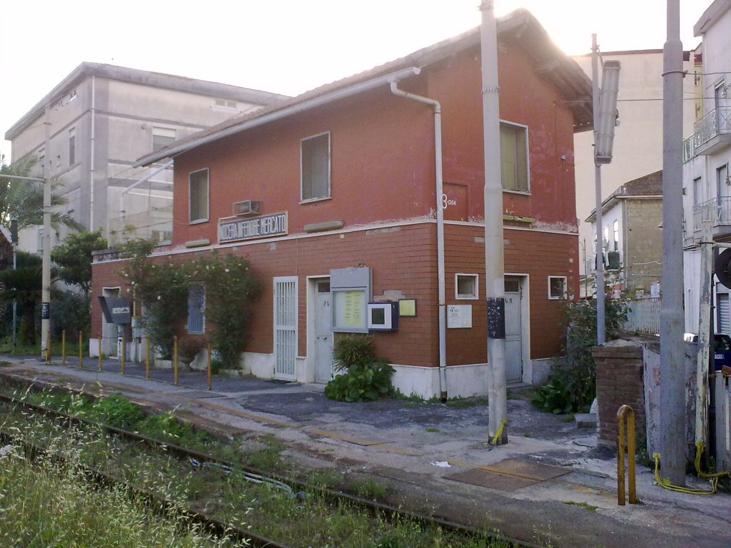 Lavori di impermeabilizzazione alla stazione di Nocera Inferiore: addio allagamenti da aprile