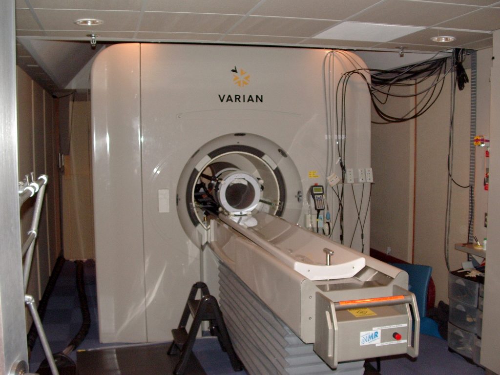 La Nocerina sostiene la Radiologia dell’Ospedale Umberto I