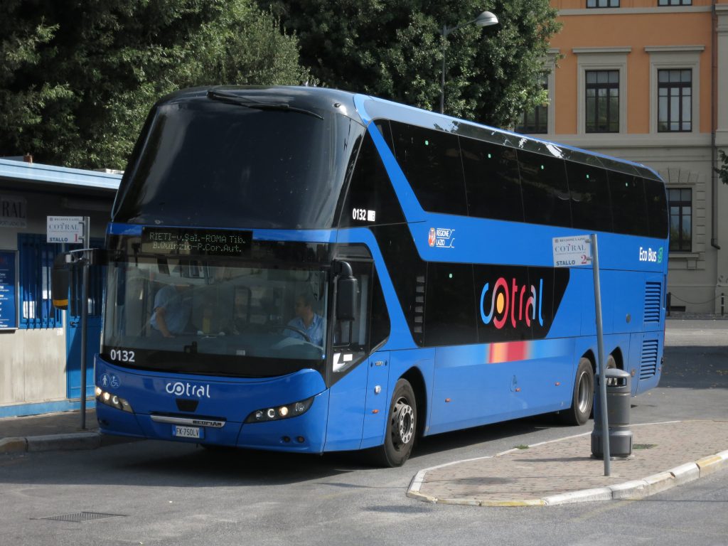 Il trasporto pubblico salernitano si rinnova: autobus a due piani per gli studenti