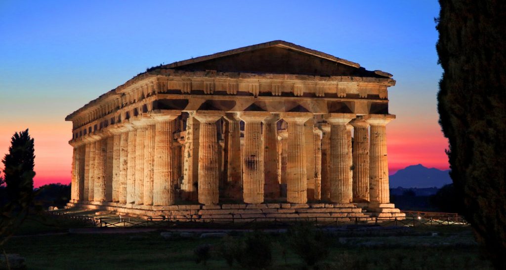 Scoperta struttura abusiva all’interno del sito archeologico di Paestum: il proprietario denunciato