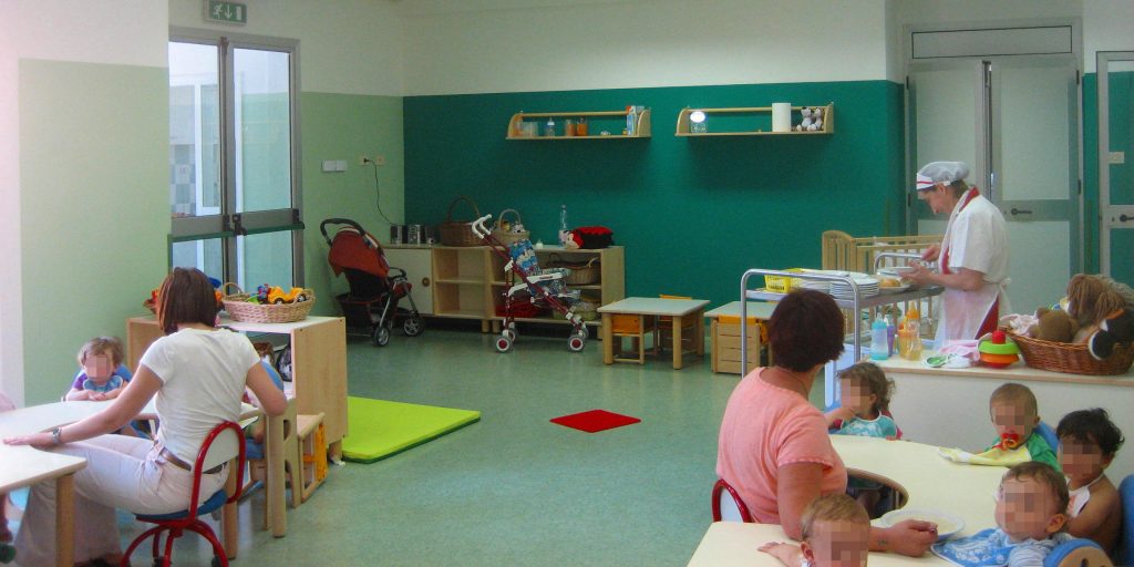 Aiuto per l’infanzia a Pagani: voucher per asili nido