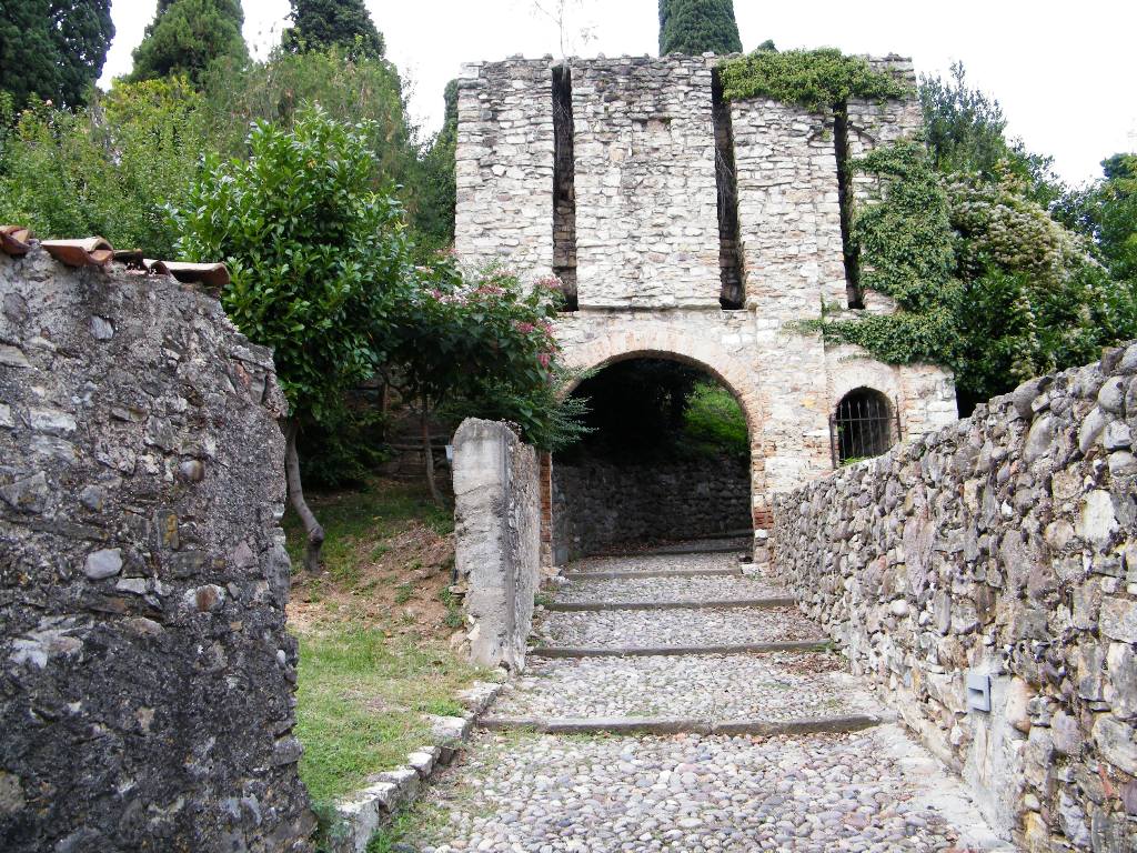 Un successo di pubblico per le giornate di apertura del Castello e Palazzo Fienga