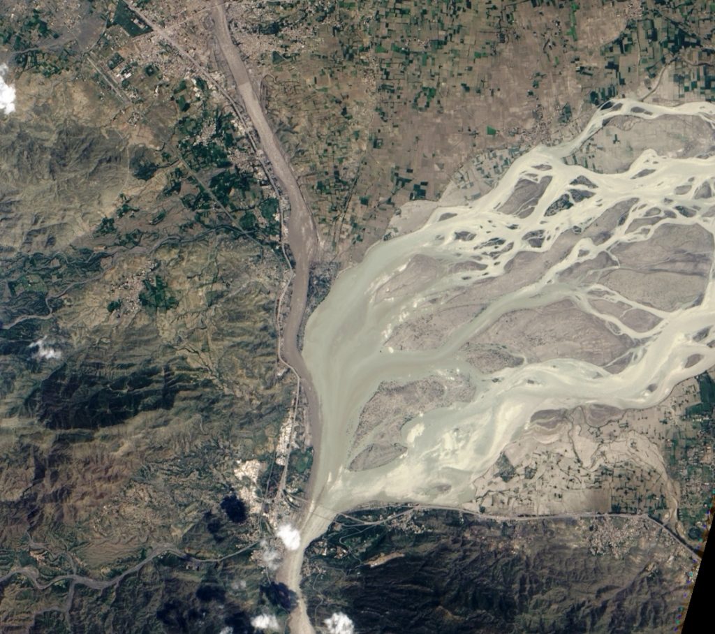 Emergenza Idrogeologica a Nocera Inferiore: Interventi Urgenti per la Sicurezza Civile