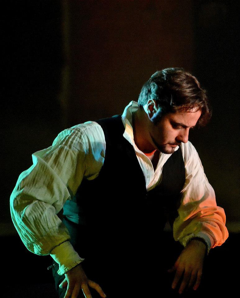 Il Tenore Nocerino Massimo Iannone: Un Viaggio Globale con le Radici nel Cuore