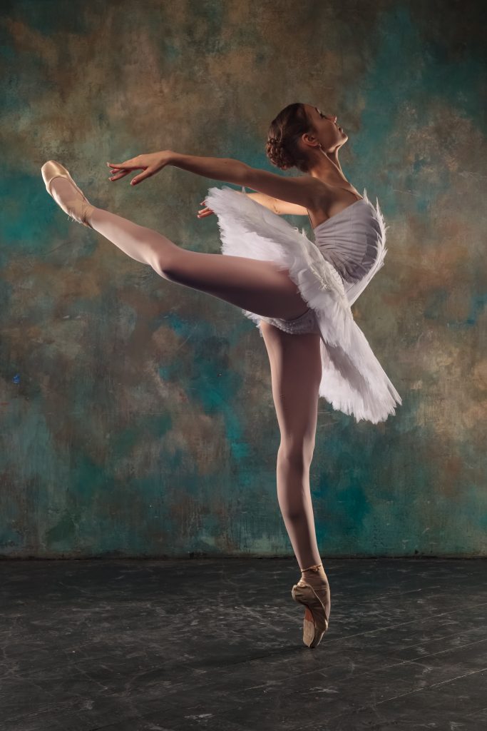 Domenica, Inaugurazione della Scuola di Danza “Dancing Emotion” con Eleonora Puglia