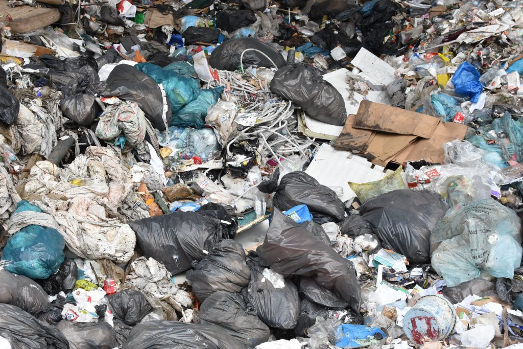 Decine di multe a Scafati per abbandono rifiuti