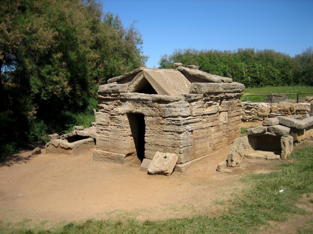 Scoperta archeologica a Scafati: antica sepoltura romana in via Martiri d’Ungheria