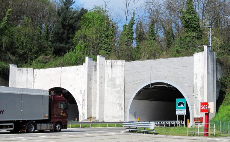 Collegamento stradale rivoluzionario: Nocera Inferiore e Maiori unite da una nuova galleria