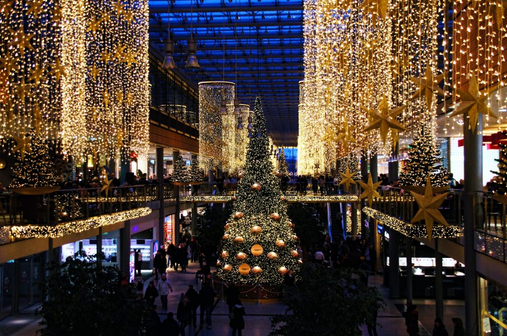 Nocera Inferiore: Un Natale responsabile, senza eccessi né chiusure indiscriminate