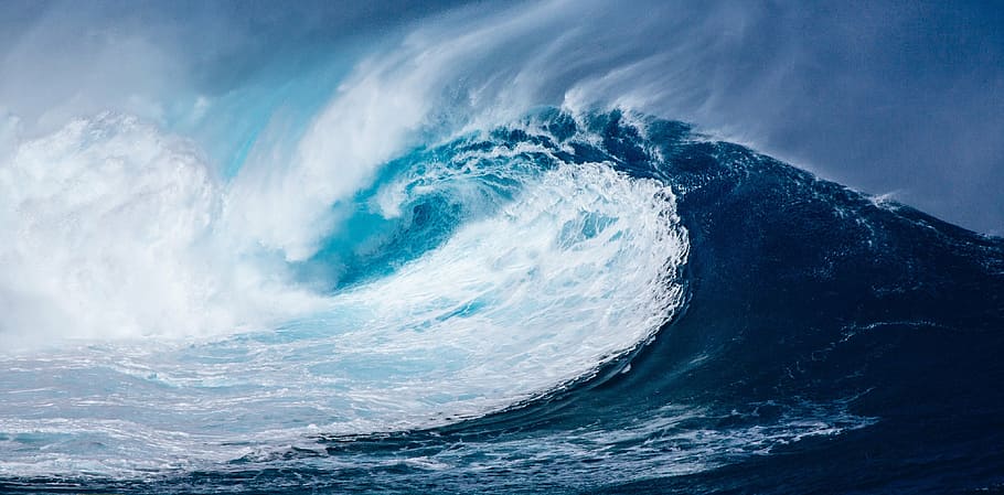 Campania: Allerta meteo gialla estesa, venti impetuosi e rischio inondazioni