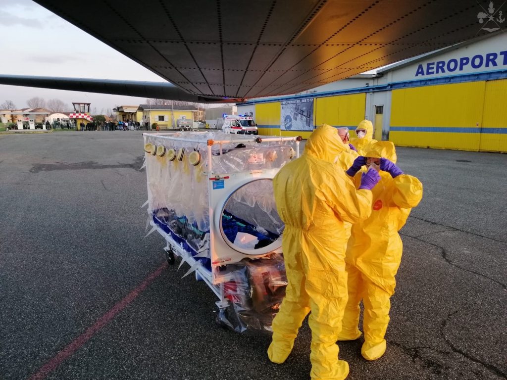 Restrizioni nelle zone rosse: disparità tra estetiste e barbieri
