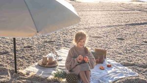 Attenzione a lasciare i bambini sotto l'ombrellone