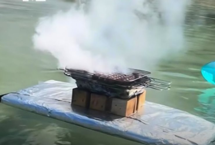 Il barbecue galleggiante