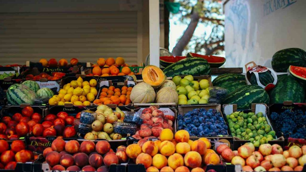 “E me lo dite solo ora?” | Ecco da dove proviene la frutta Eurospin: c’era un motivo se costava poco