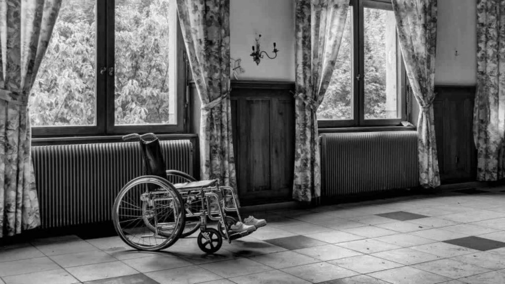LEGGE 104 DECEDUTA: eliminato per sempre il diritto fondamentale dei disabili | Lasciati al loro destino