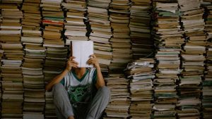 Pagati per leggere un libro e stare seduto 8 ore