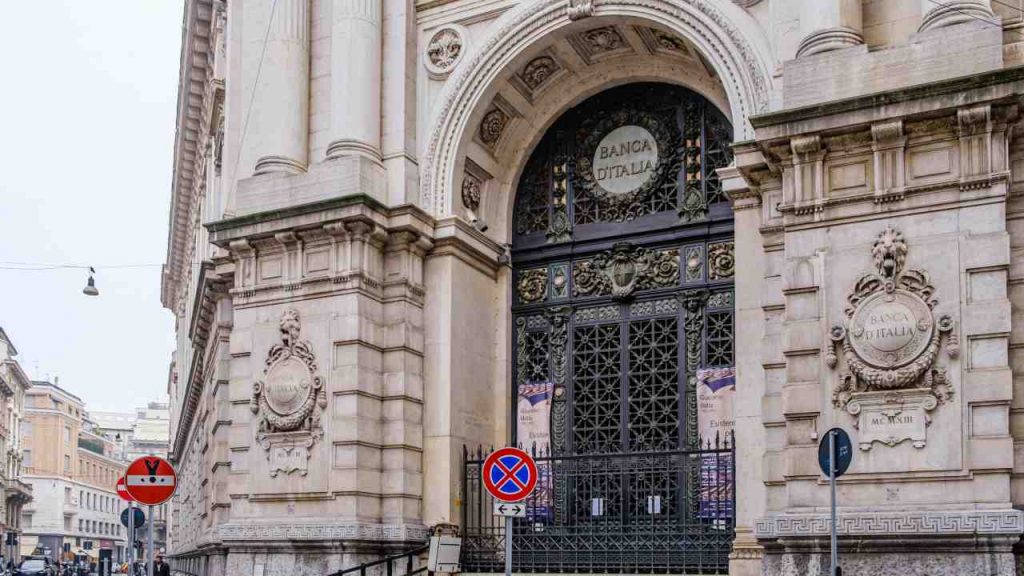 “Spiacente, prelievo non disponibile” | Scandalo in questa famosa banca: non puoi ritirare neanche 1 centesimo