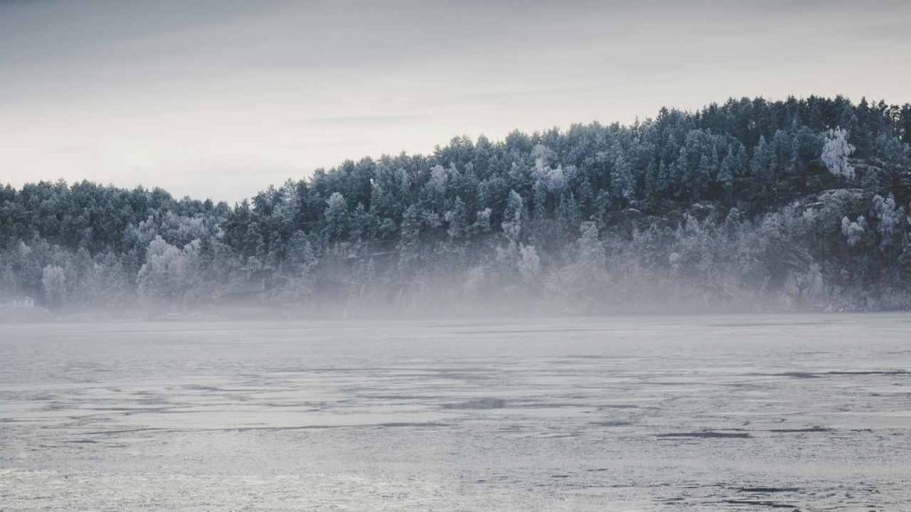 Meteo, in arrivo “Babbo Natale”: il vento autunnale più freddo dal 1875 | Neve prevista nel weekend