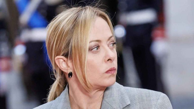 Giorgia Meloni, lascia il Governo | La Russa svela il vero motivo dell’addio imminente per un cambio drastico