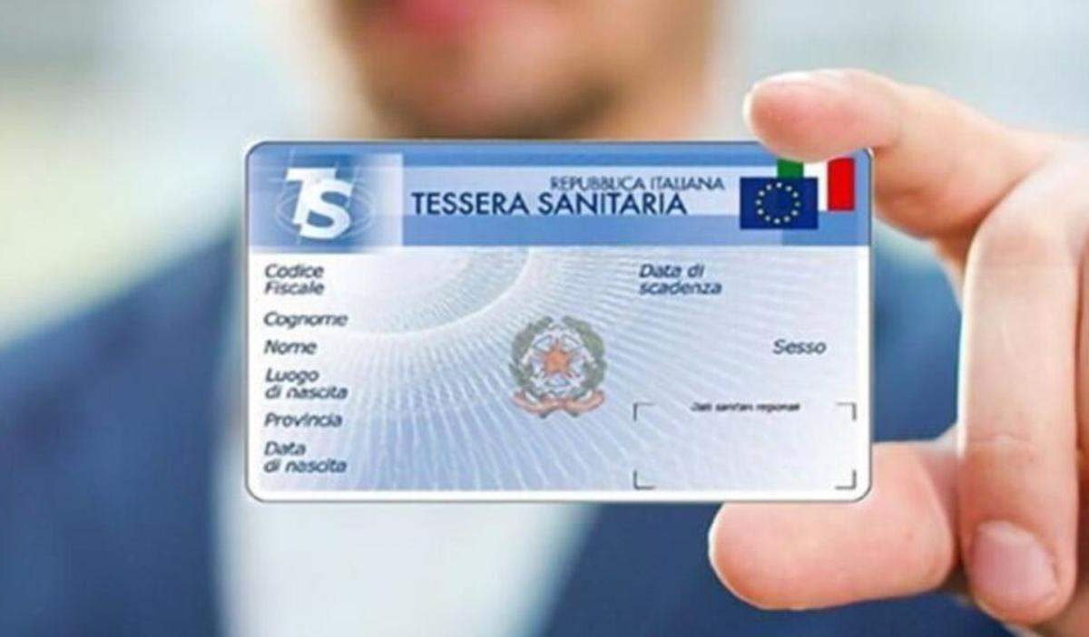 Spese sanitarie bloccate: tutte le visite, farmaci e dispositivi passano dal Fisco | Se hai usato la tessera sanitaria sei a rischio