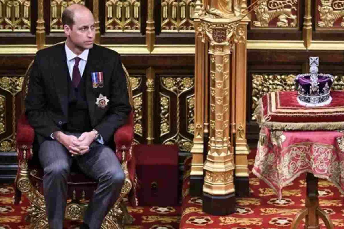 UFFICIALE – William prende il trono, Camilla scoppia in lacrime davanti a tutti | Una nuova era per la Royal Family