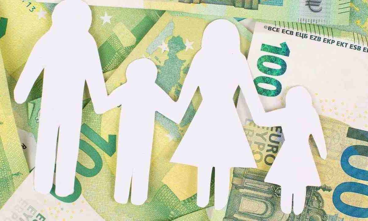 Assegno Unico, scoppia la corsa ai pagamenti: a dicembre arrivano prima del previsto | Chi rischia il ritardo